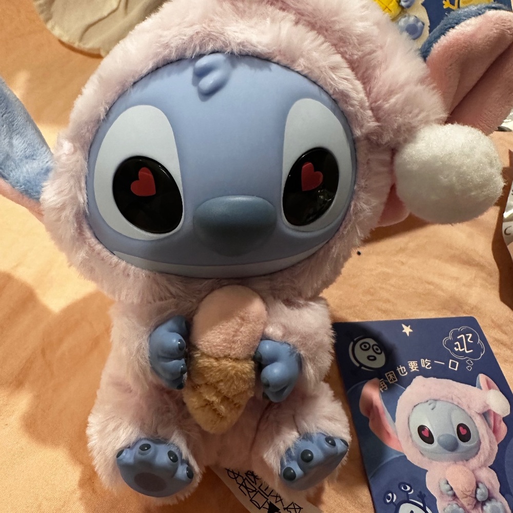 STITCH Eat Something Before Sleep Disney Miniso -Pink Strawberry Cone